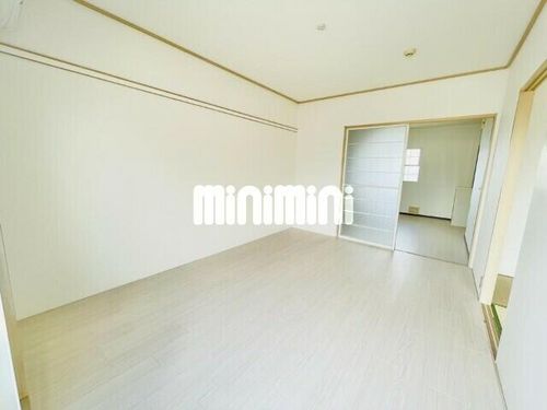 グリーンパークやしきの居間