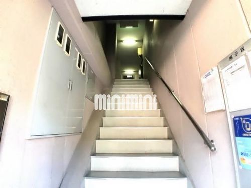 シャトー村瀬・千代田の玄関