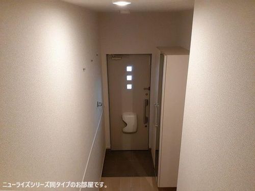 デスパシオ氷上Iの玄関