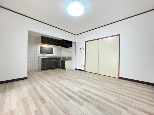 センチュリーハイツの居間