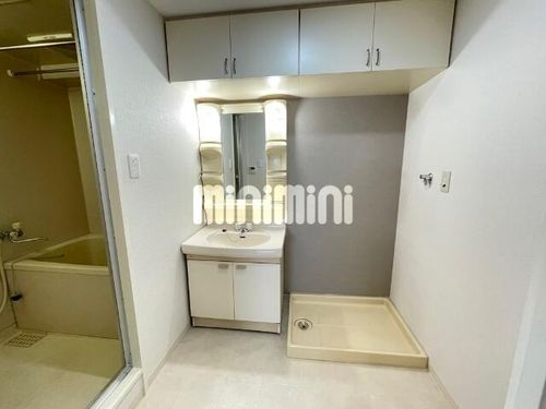 ライジングサン安城の内装