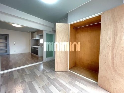 ライジングサン安城の内装