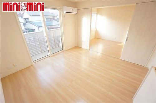 グランパルク東豊 Bの居間