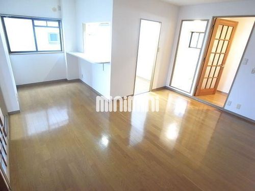 マ・メゾンの居間