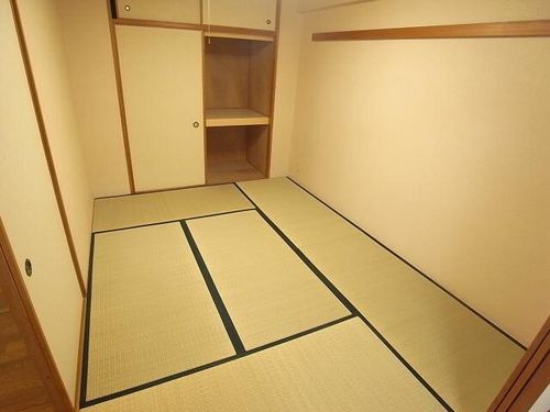 ハイム旭丘の内装