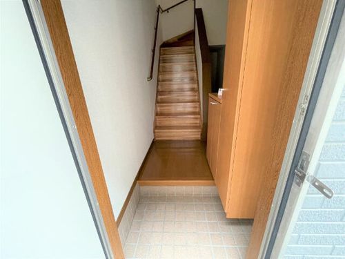 アヴニールヴィラの玄関