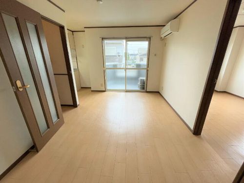 アヴニールヴィラの居間