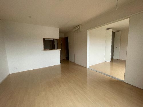 花の木壱番館の居間