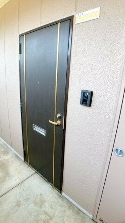 セジュール砂川の玄関