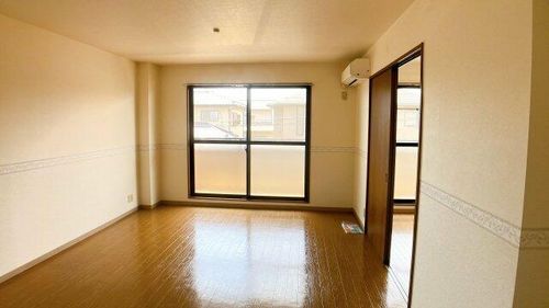 セジュール砂川の居間