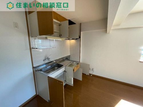 愛知県碧南市石橋町3丁目(マンション)の賃貸物件のキッチン