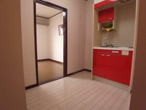 NAPORI滝の水の居間