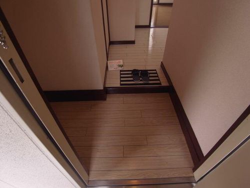 NAPORI滝の水の玄関