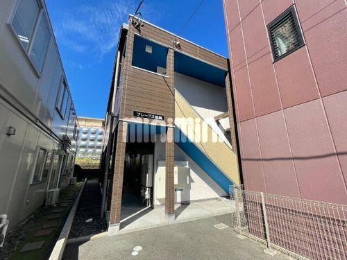 ブレーブス鶴舞の玄関