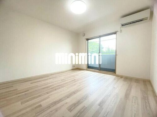 ブレーブス鶴舞の居間