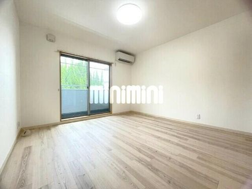 ブレーブス鶴舞の居間