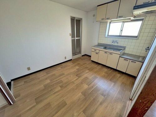 地下鉄谷町線喜連瓜破駅3階建築43年の居間