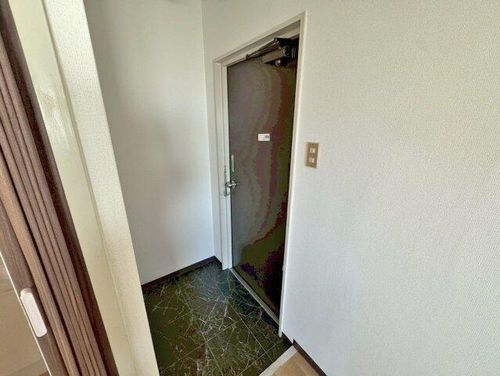 地下鉄谷町線喜連瓜破駅3階建築43年の玄関