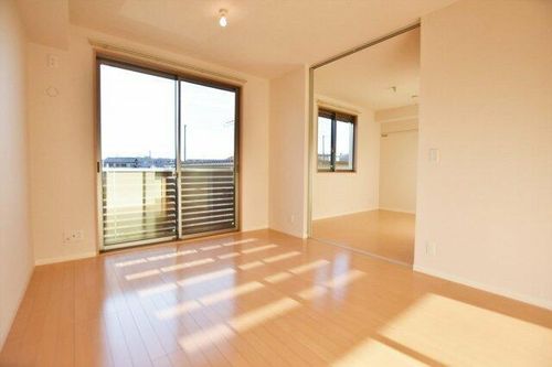 大阪府堺市美原区小平尾(アパート)の賃貸物件の居間