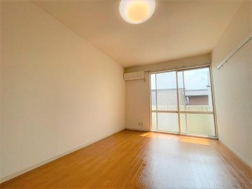 ソレーユ12の居間