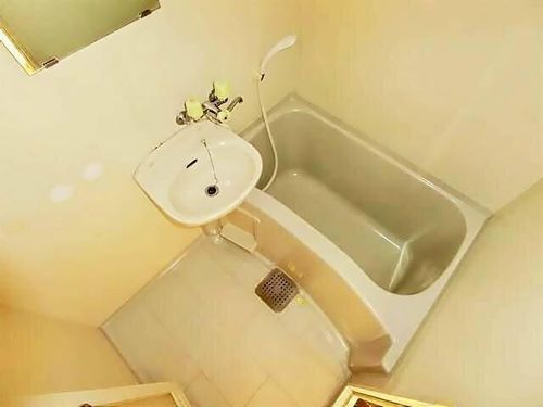 フラッツ砂田の風呂