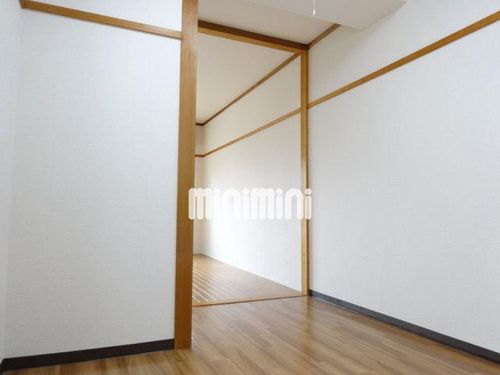 池下デューゼの居間