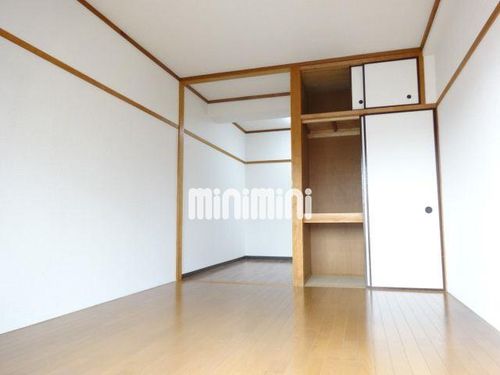 池下デューゼの居間