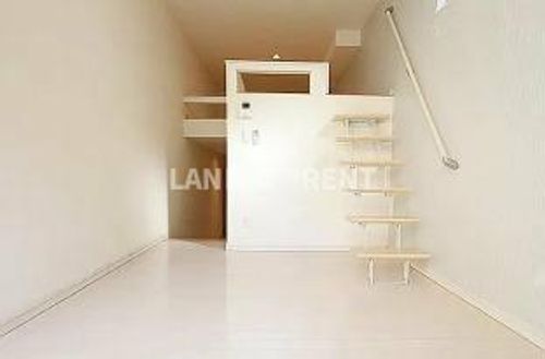 セレーナ清水の居間