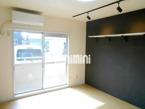 グランフォーラムの居間