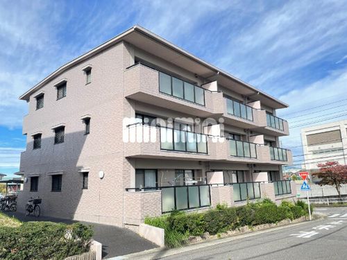 サニーヒルズ釜ヶ洞B棟の外観