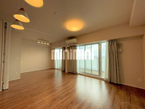 エムズシティ知立ザ・タワーの居間