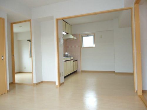 三鈴シティの居間