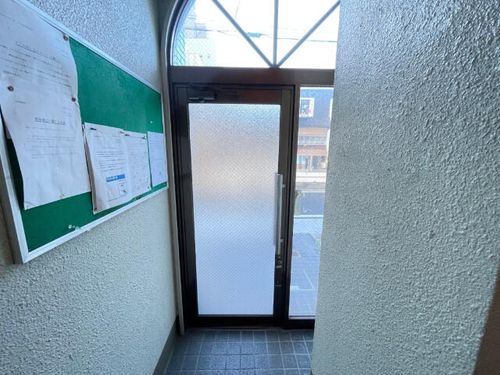 セントラルハイツ 2の玄関