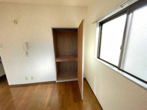 セントラルハイツ 2の居間