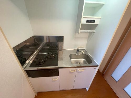 レーベン新城のキッチン