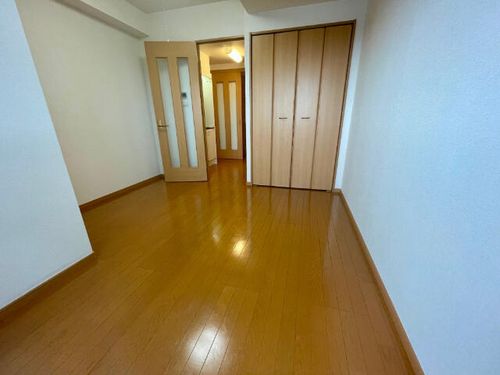 レーベン新城の居間