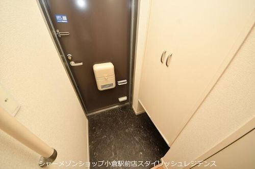 レオネクストKUZUHAⅡの玄関
