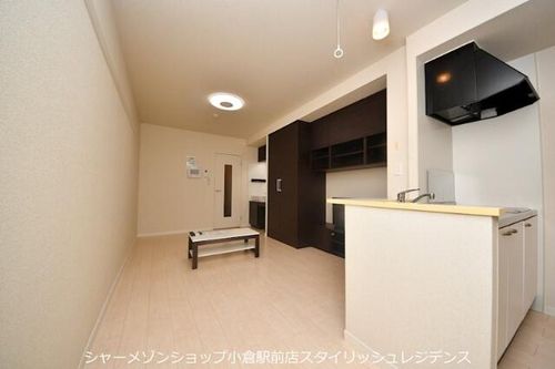 レオネクストKUZUHAⅡの居間