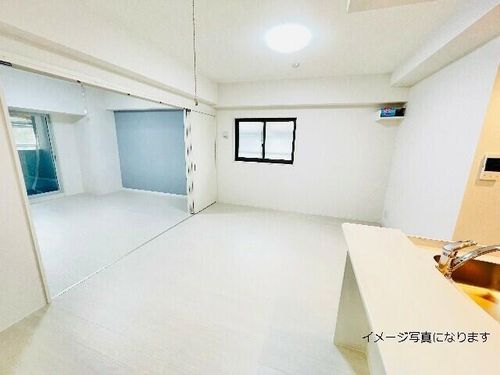 グランドソレイユ伝馬902の居間