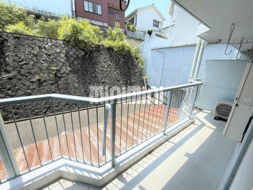 音羽山ノ神ビルの内装