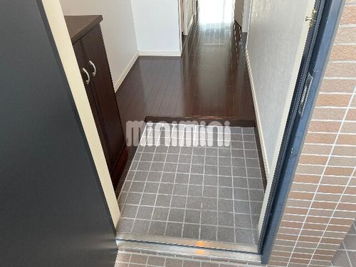 ガーデンテラスの玄関