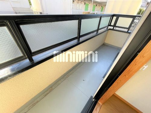 ウイングイーストの内装