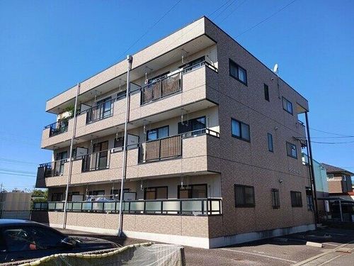 ウイングイーストの外観