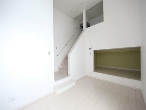 サンエイブリッジⅡの居間