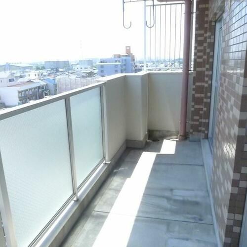 ドエルウエストの内装