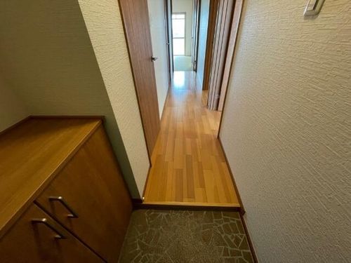 内堀マンションの玄関