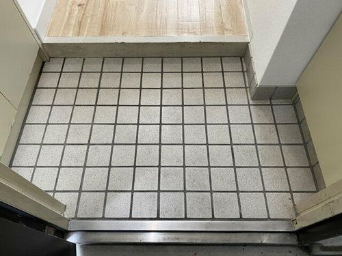 兵庫県姫路市広畑区清水町1丁目(アパート)の賃貸物件の玄関