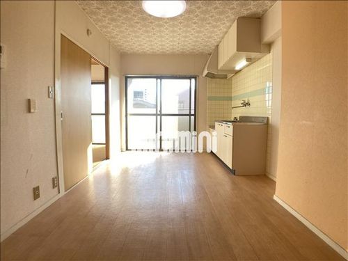 プチロワイヤルサトウの居間