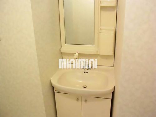 ココロ東海橋の内装