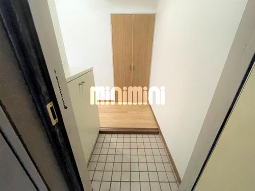 ベル・ドミ-ルの玄関